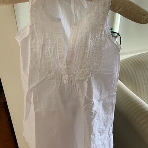 100% cotton nightdress for children. Size 3-4 years old.Used in great condition.